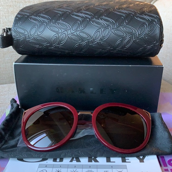 Oakley TOP KNOT Polarized Sunglasses/NWT - Picture 1 of 10